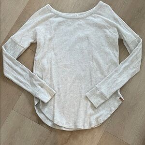 tentree Women's Light Gray Long Sleeve Top